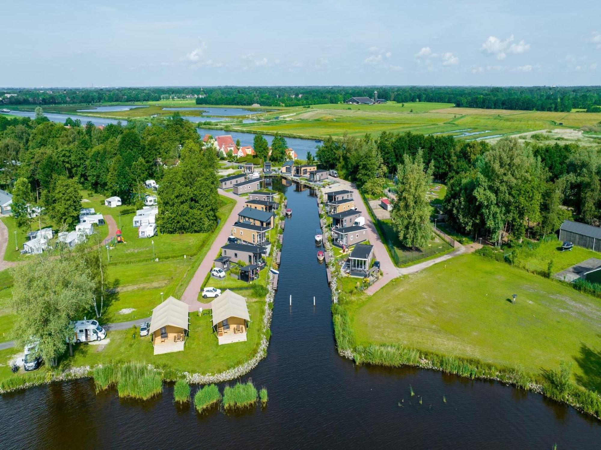 Detached Villa With Dishwasher Leeuwarden At 21Km Suameer 外观 照片