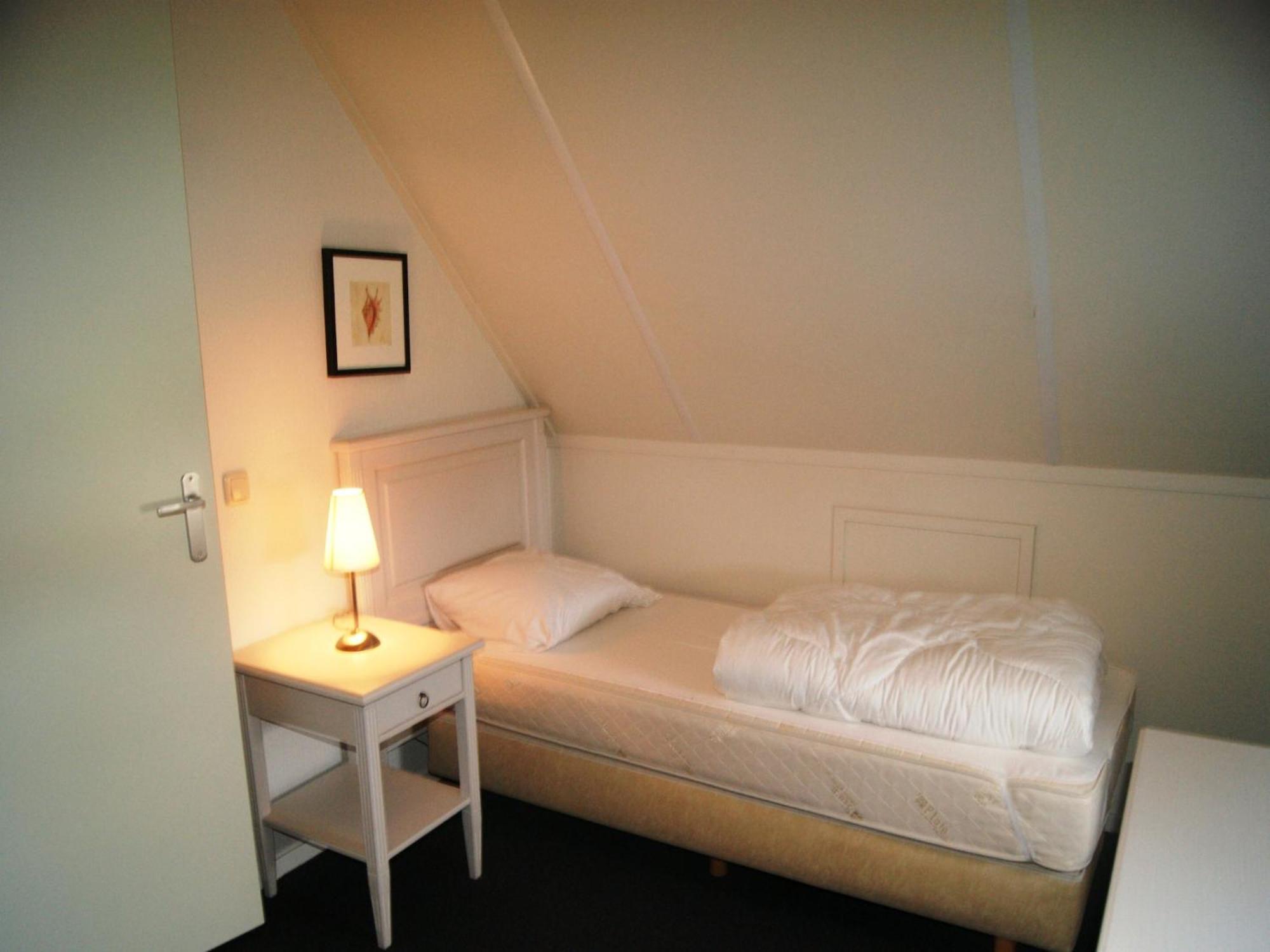 Detached Villa With Dishwasher Leeuwarden At 21Km Suameer 外观 照片
